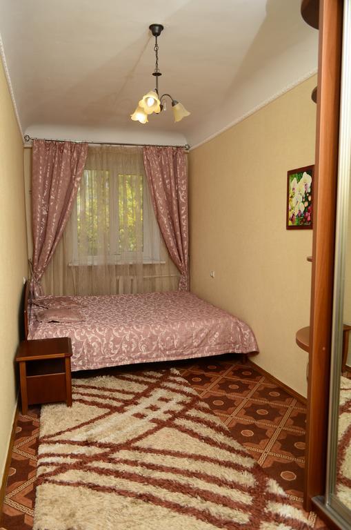 Apartment on Petropavlivs'ka 90 Sumy Exteriör bild